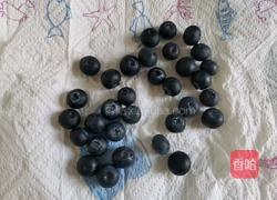 爆浆蓝莓吐司的做法图解2