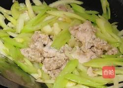 肉片炒西芹的做法图解8