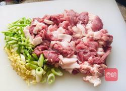 烫面蒸饺的做法图解1