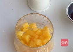 黄西瓜冰牛奶的做法图解4