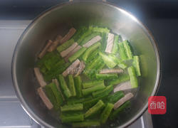 苦瓜炒咸肉的做法图解6