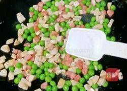 肉丸火腿炒饭的做法图解7