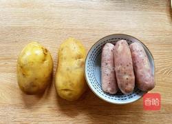 烤土豆香腸的做法圖解1