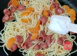 香肠鸡蛋炒意面的做法图解15