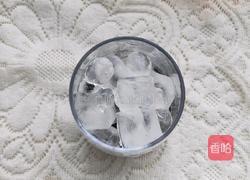 桑葚蔓越莓冰饮的做法图解3