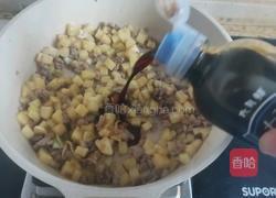 肉末土豆丁的做法图解7