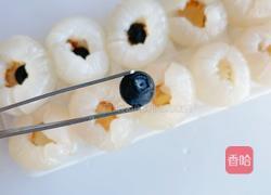 荔枝蓝莓气泡饮的做法图解2