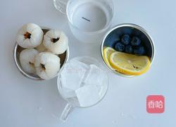荔枝蓝莓气泡饮的做法图解5