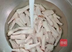 豆瓣酱鸡爪的做法图解1