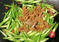 芦笋炒牛肉的做法图解12
