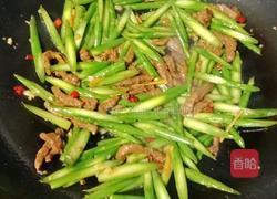 芦笋炒牛肉的做法图解13