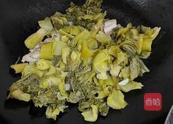 五花肉炒酸菜的做法图解5