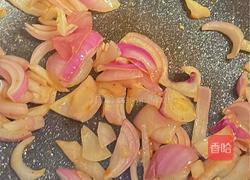 花费10元的上班美味便当丨西红柿炒蛋白灼娃娃菜照烧洋葱炒牛肉的做法图解6