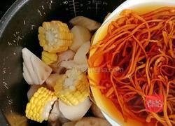 虫草花猪骨汤的做法图解10