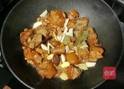 花生焖猪脚的做法图解11