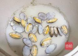 酸辣凉拌蛤蜊的做法图解3