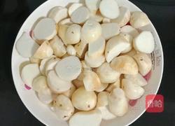 红烧芋头的做法图解1