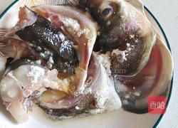 鱼头豆腐汤的做法图解2