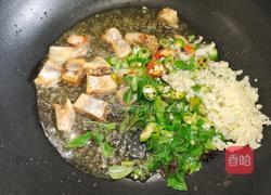 咸鱼烧茄子的做法图解6