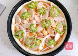 香肠培根披萨的做法图解7