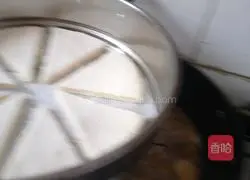 Illustration of Homemade Pig Ear Cake 14