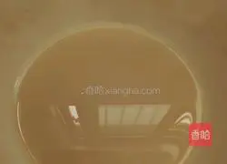 Illustration of making buns stuffed with lanceol filling 3