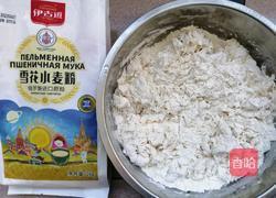 韭菜鸡蛋包子的做法图解2