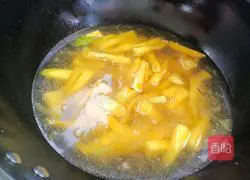 Pumpkin Soup Noodles - Magic Flour Recipe Illustration 11