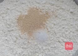 芝麻烧饼的做法图解1