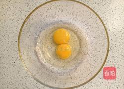 鸡蛋牛奶早餐饼的做法图解2