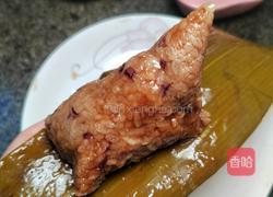 自制砂锅酱香排骨鲜粽子的做法图解2