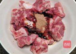 自制砂锅酱香排骨鲜粽子的做法图解4