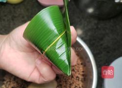 自制砂锅酱香排骨鲜粽子的做法图解10