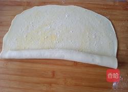 奶香花卷的做法图解7