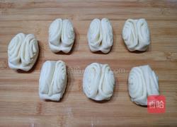 奶香花卷的做法图解11