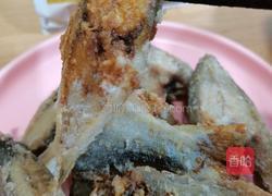 干炸鲳鱼的做法图解7