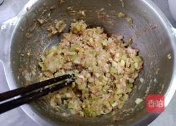 芹菜鲜肉生煎包的做法图解6
