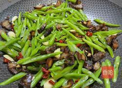 四季豆炒腊肉的做法图解9