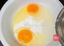 Illustration of how to make tomato and egg breakfast cake 6