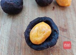 豆沙蛋黄月饼的做法图解7