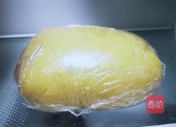 手工蛋黄月饼(100克)的做法图解11