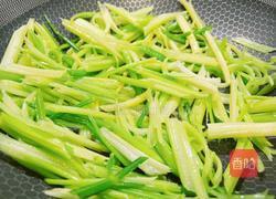 西芹炒牛肉（减肥版）的做法图解3