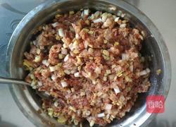 白萝卜猪肉水煎包的做法图解8