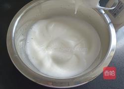 橙意满满的橙香戚风的做法图解11