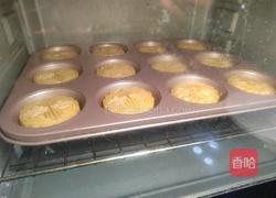 自制蛋黄莲蓉蛋月烧月饼的做法图解26