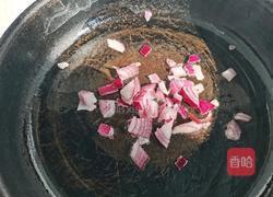 红酒意面的做法图解4