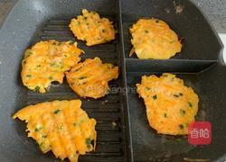 番薯虾仁烙饼的做法图解7