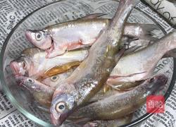 红烧刁子鱼的做法图解1