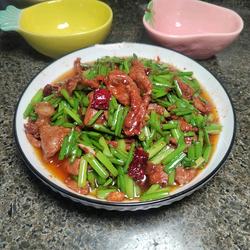 自制韭菜花儿炒肉的做法[图]