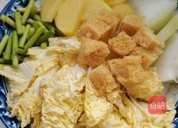 泰式冬阴功什锦锅的做法图解2